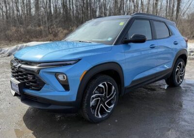 blue chevrolet trailblazer